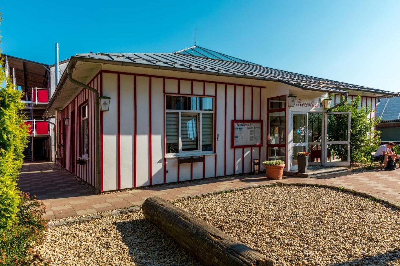 Familienhotel Reiterhof Runding Exterior foto